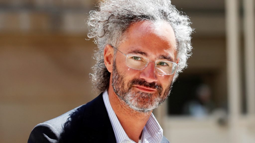 Apple Tesla Palantir And More Stock Market Movers camreo